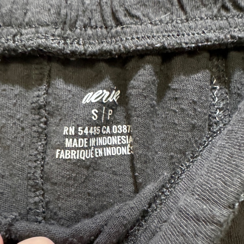 American Eagle Aeros Lounge Joggers Like New Small Petite - Picture 4 of 4